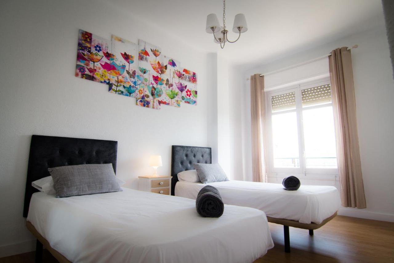 Apartment Holidays2malaga Terraza & Junto Puerto Deportivo *